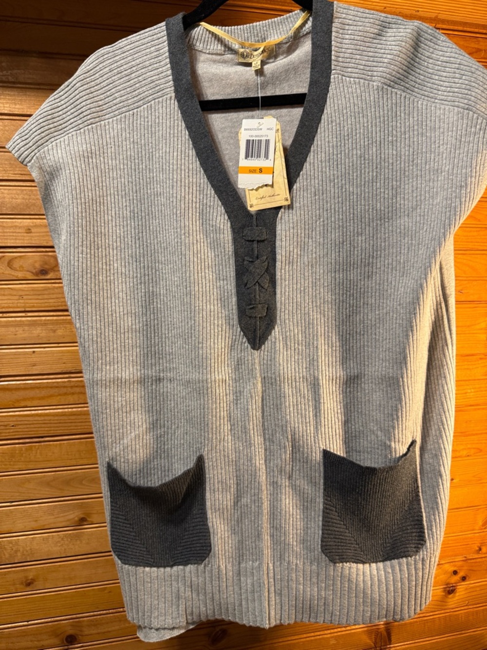 Democracy Light Gray V-Neck Ribbed Sweater top with Dark Gray Trim
